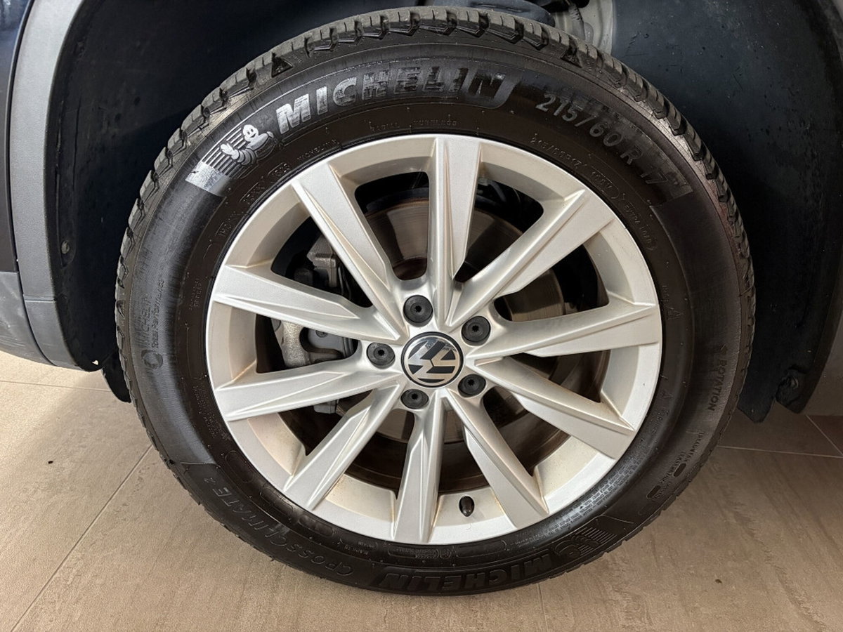 Volkswagen Tiguan 2.0 tdi Edition 150cv dsg (19)