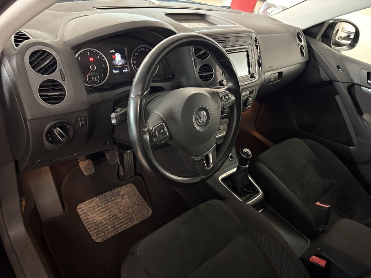 Volkswagen Tiguan 2.0 tdi Edition 150cv dsg (6)