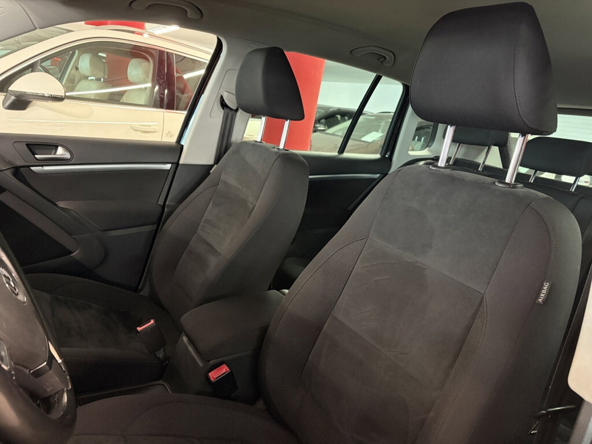Volkswagen Tiguan 2.0 tdi Edition 150cv dsg (7)