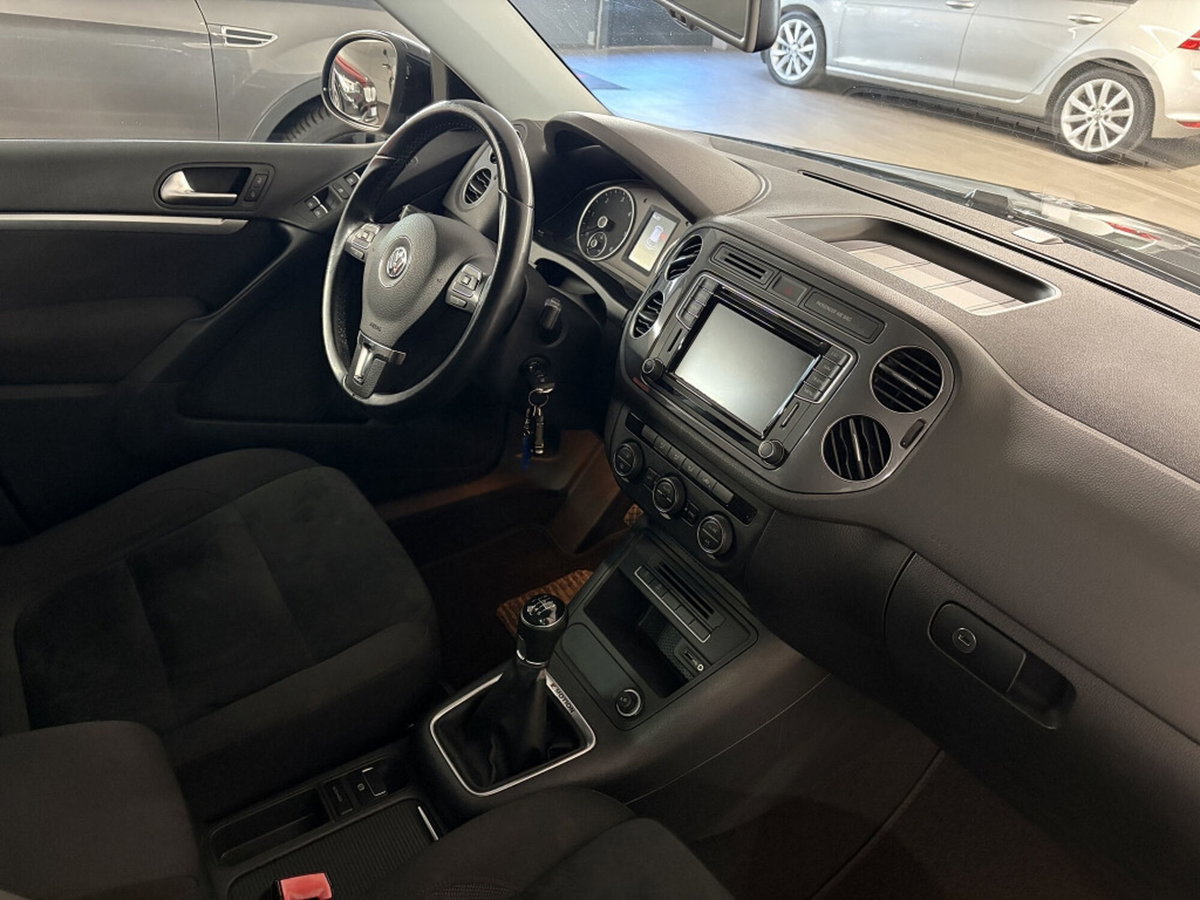 Volkswagen Tiguan 2.0 tdi Edition 150cv dsg (8)