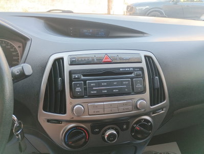 Hyundai i20 1.1 CRDi 5p. Classic (10)