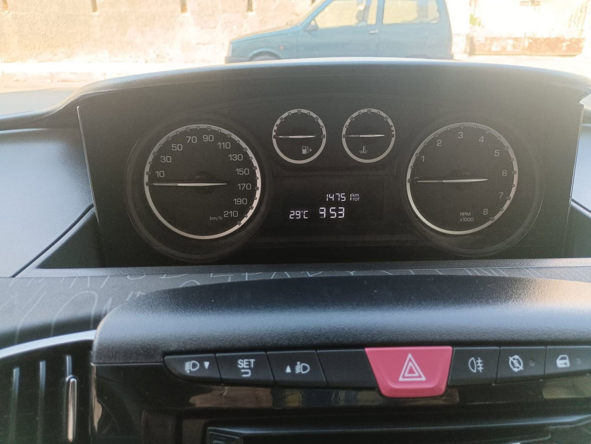 Lancia Ypsilon 1.2 69 CV 5 porte Elefantino Blu (11)