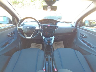 Lancia Ypsilon 1.2 69 CV 5 porte Elefantino Blu (7)