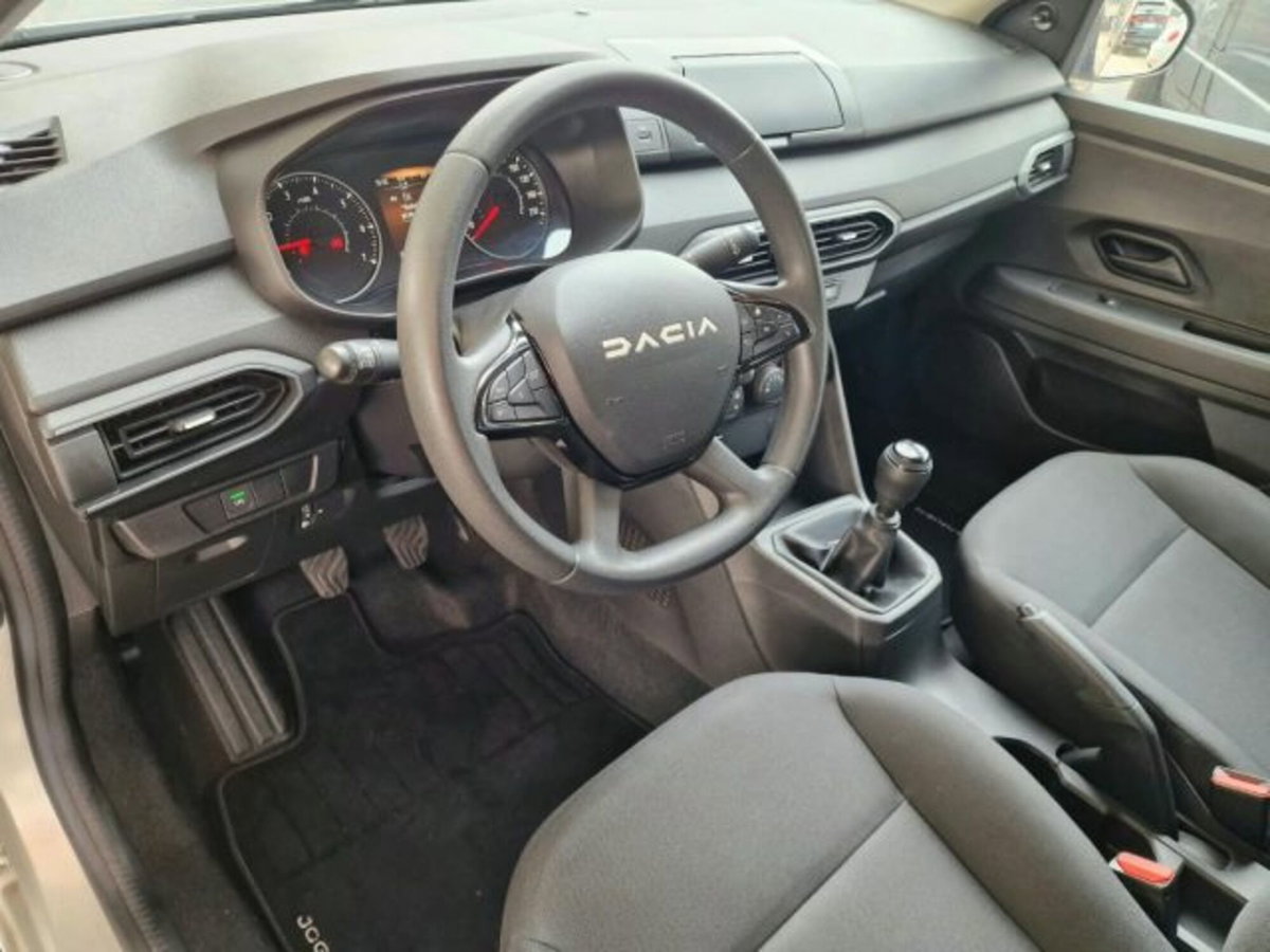 Dacia Jogger Jogger 1.0 TCe GPL 100 CV 5 posti Essential (11)