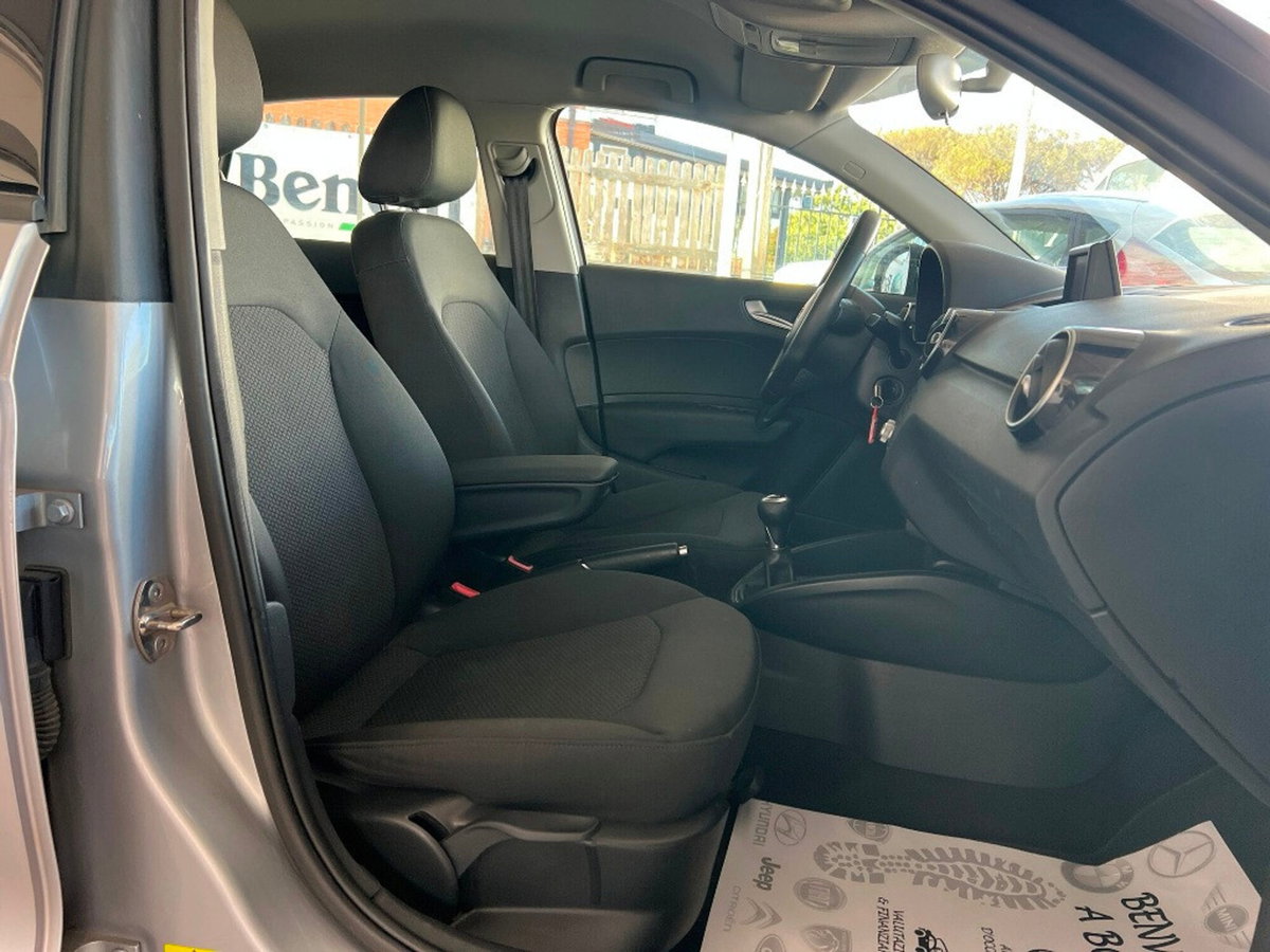 Audi A1 Sportback 1.2 TFSI S line edition (16)