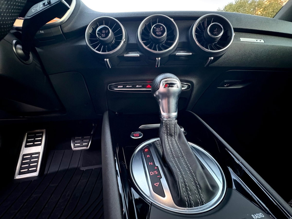 Audi TT Coupé 45 TFSI S tronic (13)