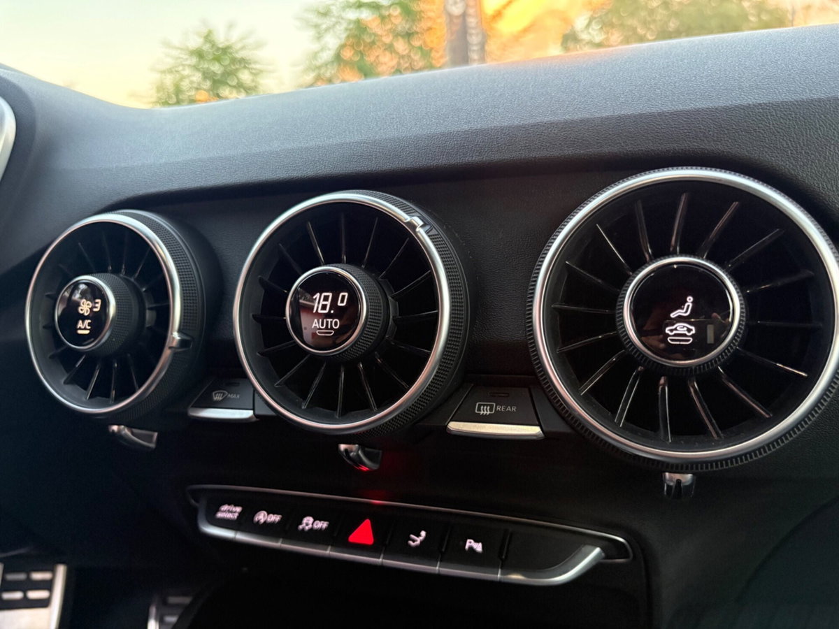 Audi TT Coupé 45 TFSI S tronic (14)