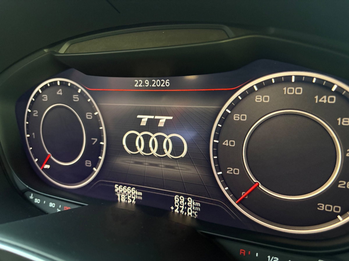 Audi TT Coupé 45 TFSI S tronic (16)