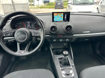 Audi A3 1.6 TDI ultra Attraction (12)