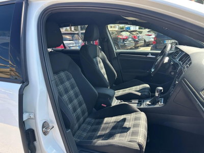 Volkswagen Golf GTD 2.0 TDI DSG 5p. BlueMotion Technology (15)