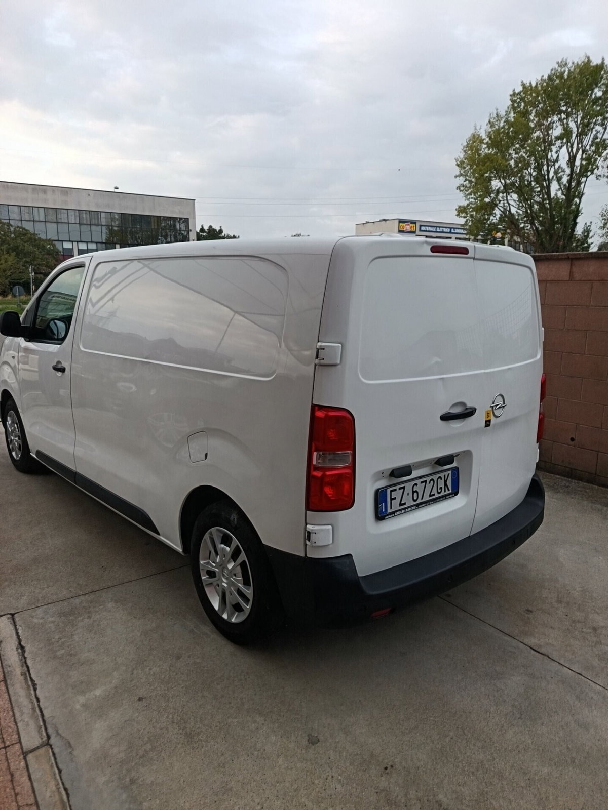 Opel Vivaro Furgone 1.5 Diesel 120CV S&S PL-TN M Furgone Enjoy (5)
