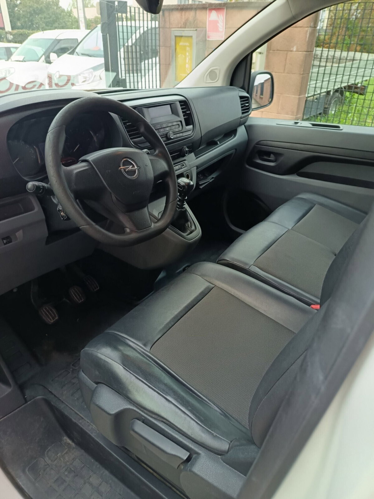 Opel Vivaro Furgone 1.5 Diesel 120CV S&S PL-TN M Furgone Enjoy (7)