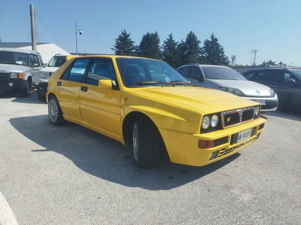 Lancia Delta turbo 16V cat HF integrale (2)