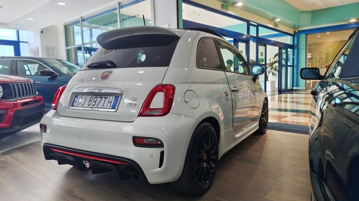 Abarth 595 595 1.4 Turbo T-Jet 160 CV Pista (3)