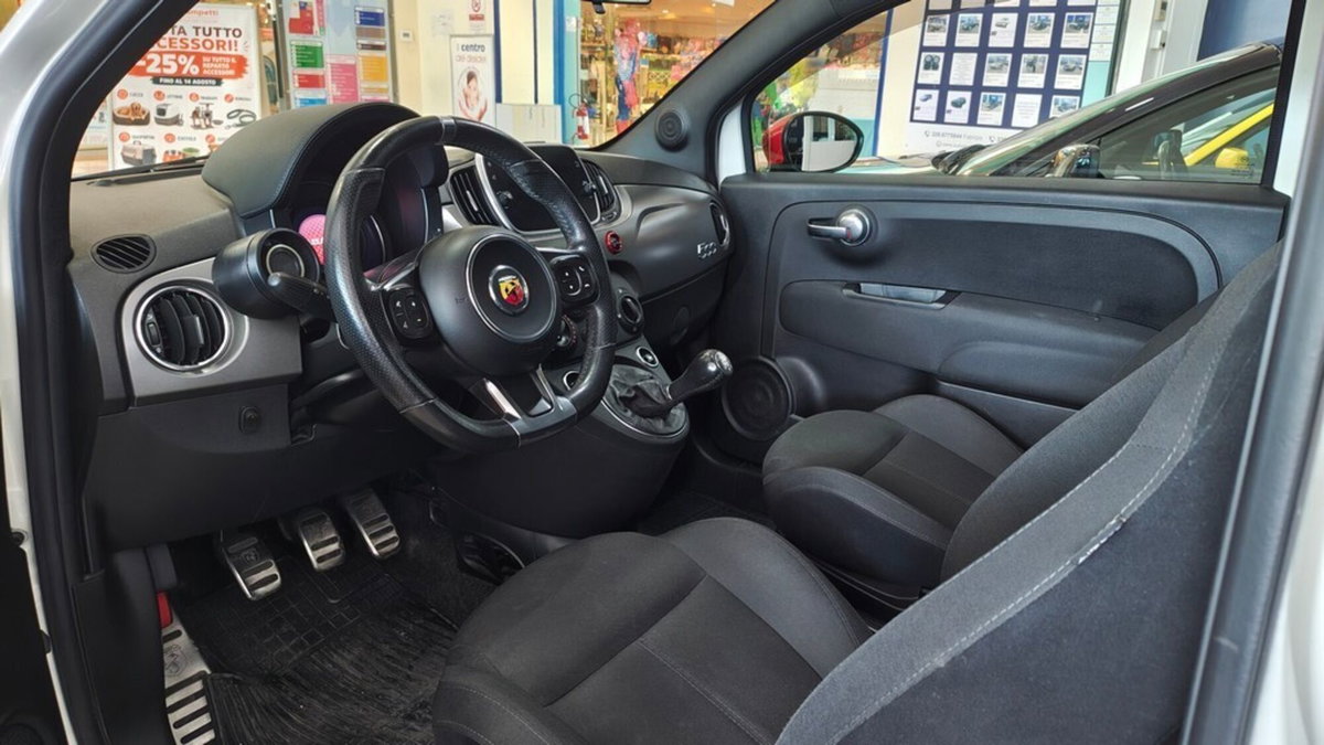 Abarth 595 595 1.4 Turbo T-Jet 160 CV Pista (5)