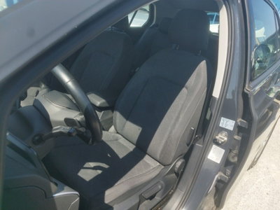 Volkswagen Golf 2.0 TDI DSG SCR Style (5)