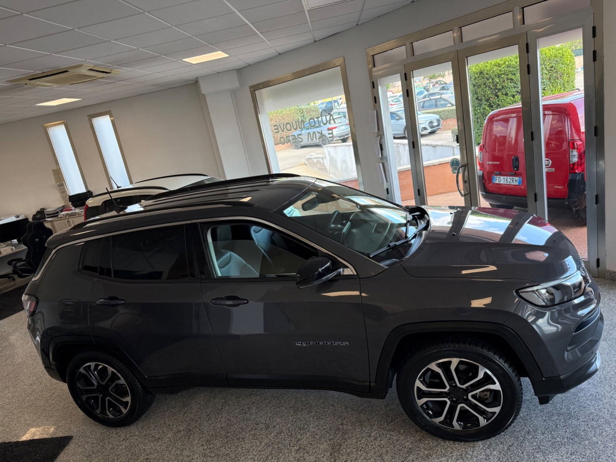 Jeep Compass 1.3 T4 190CV PHEV AT6 4xe Limited (12)