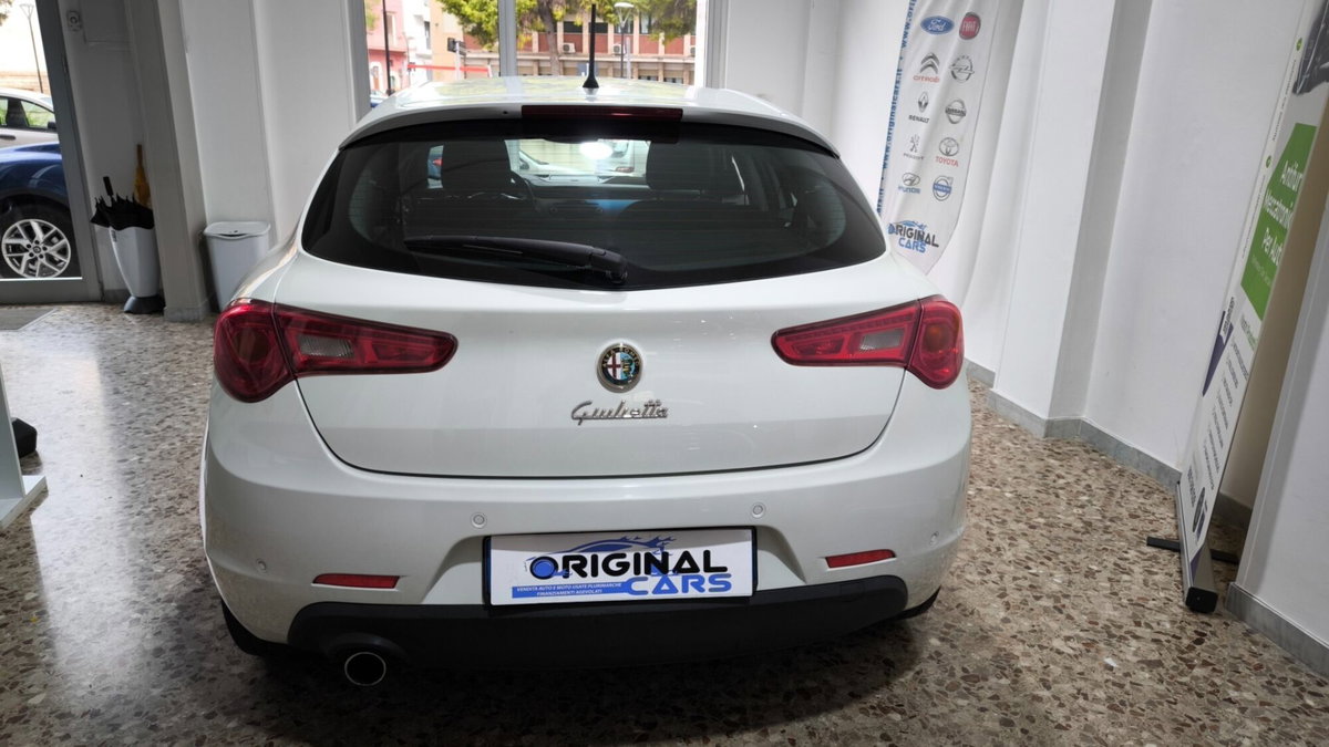 Alfa Romeo Giulietta 1.6 JTDm-2 Progression c/CL (10)