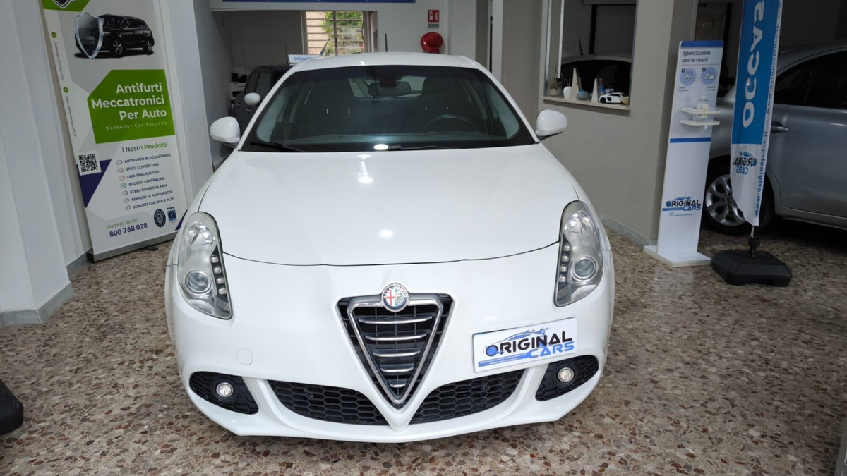 Alfa Romeo Giulietta 1.6 JTDm-2 Progression c/CL (2)