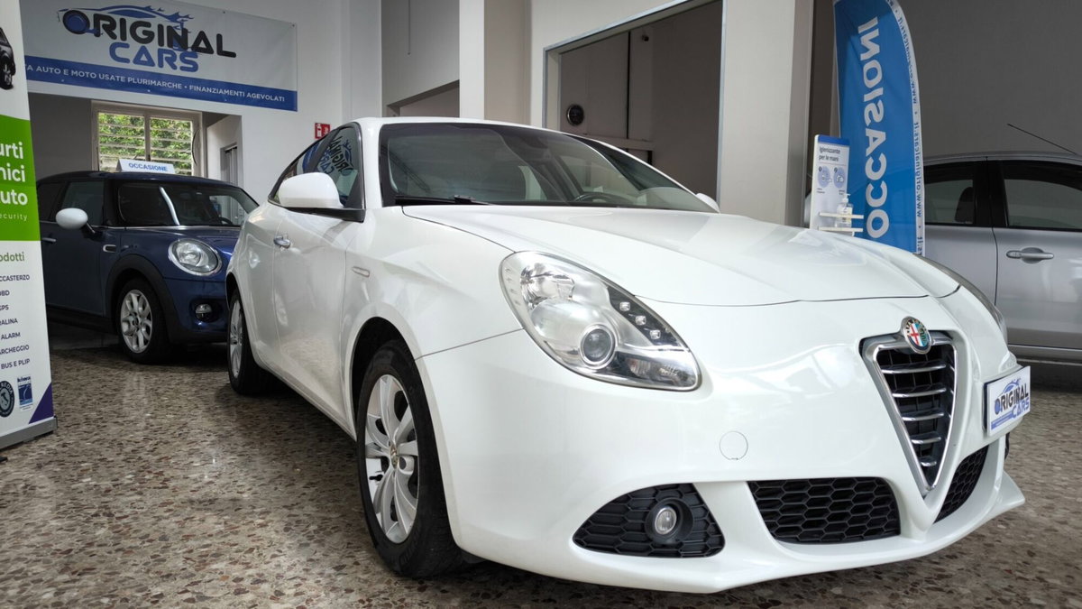 Alfa Romeo Giulietta 1.6 JTDm-2 Progression c/CL (5)