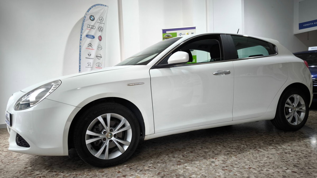 Alfa Romeo Giulietta 1.6 JTDm-2 Progression c/CL (7)