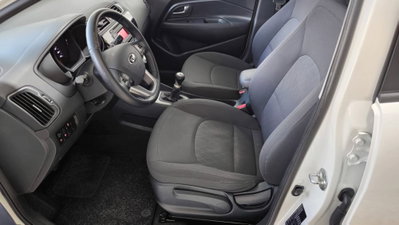 Kia Rio 1.2 CVVT 5p. Active (14)