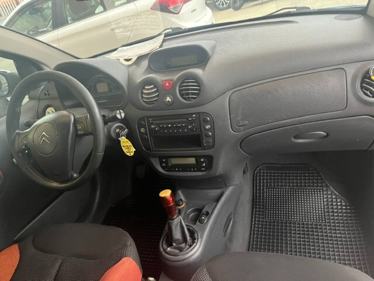 Citroen C2 1.4 HDi 70CV Evolution (6)