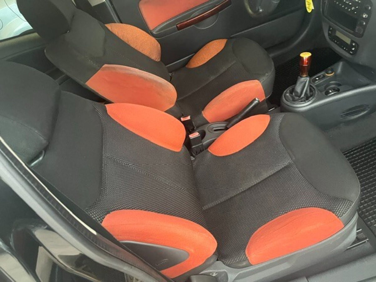 Citroen C2 1.4 HDi 70CV Evolution (7)
