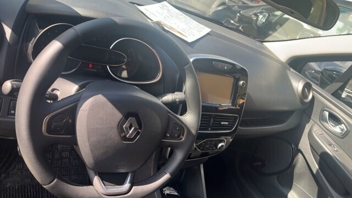 Renault Clio dCi 8V 90CV Start&Stop 5 porte Energy Intens (4)