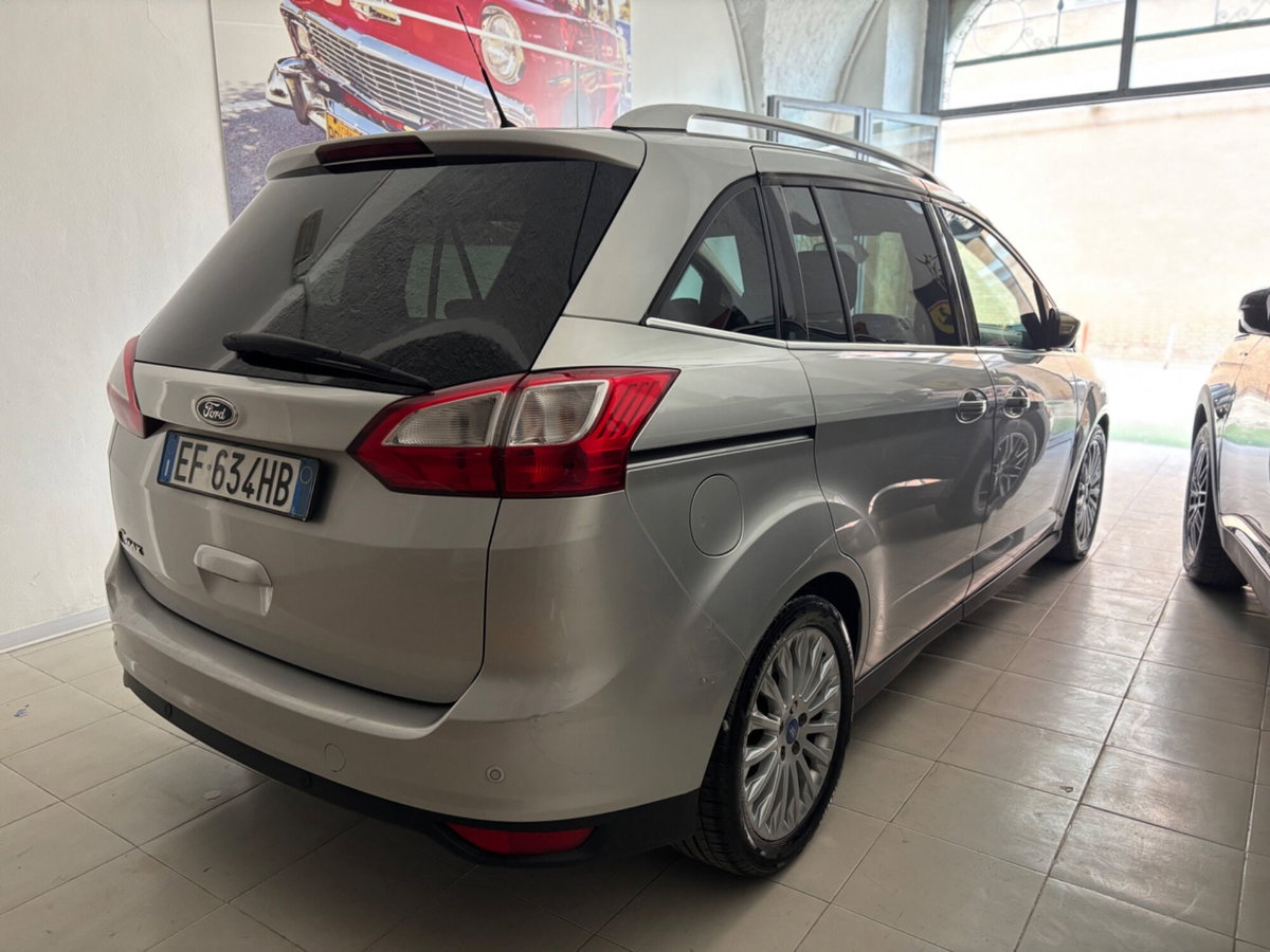 Ford C-Max 1.6 TDCi 115CV Titanium (2)