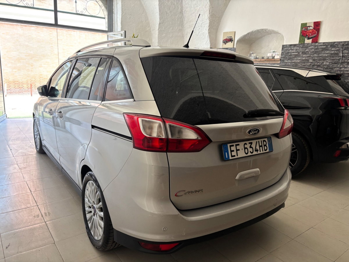 Ford C-Max 1.6 TDCi 115CV Titanium (3)