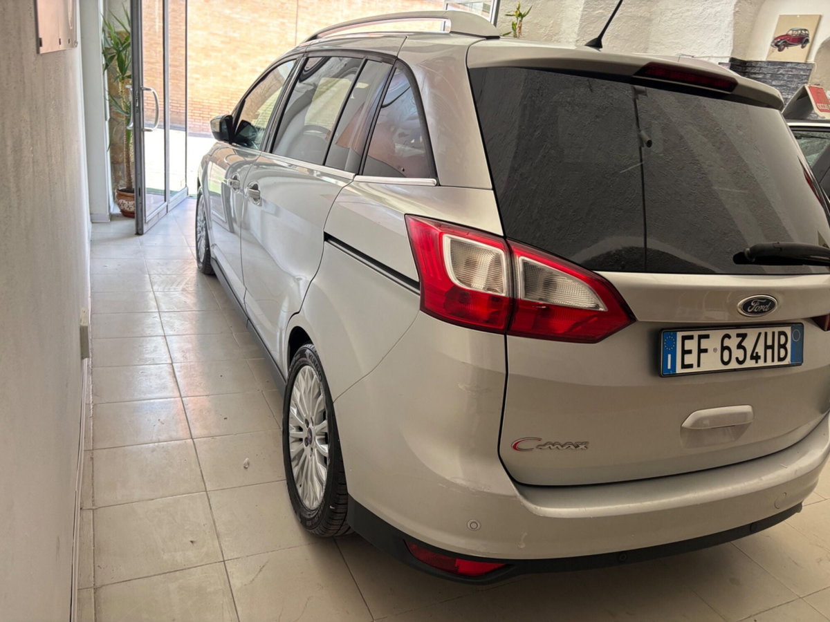 Ford C-Max 1.6 TDCi 115CV Titanium (4)