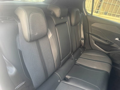 Peugeot 308 BlueHDi 130 S&S EAT8 Allure Pack (17)