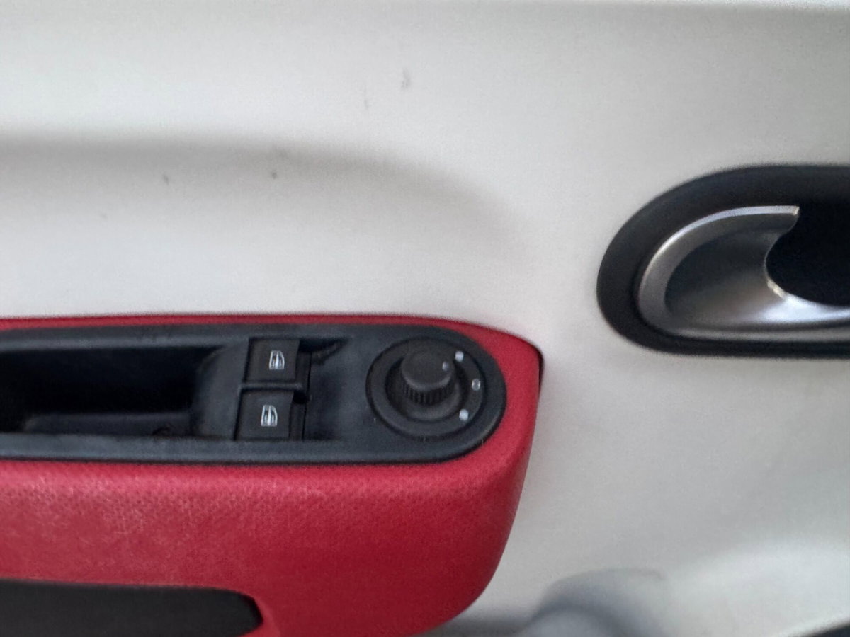 Renault Twingo SCe Stop&Start Intens (14)
