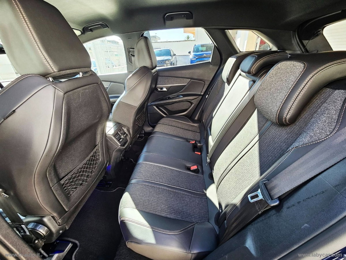 Peugeot 3008 BlueHDi 130 S&S EAT8 GT Line (13)