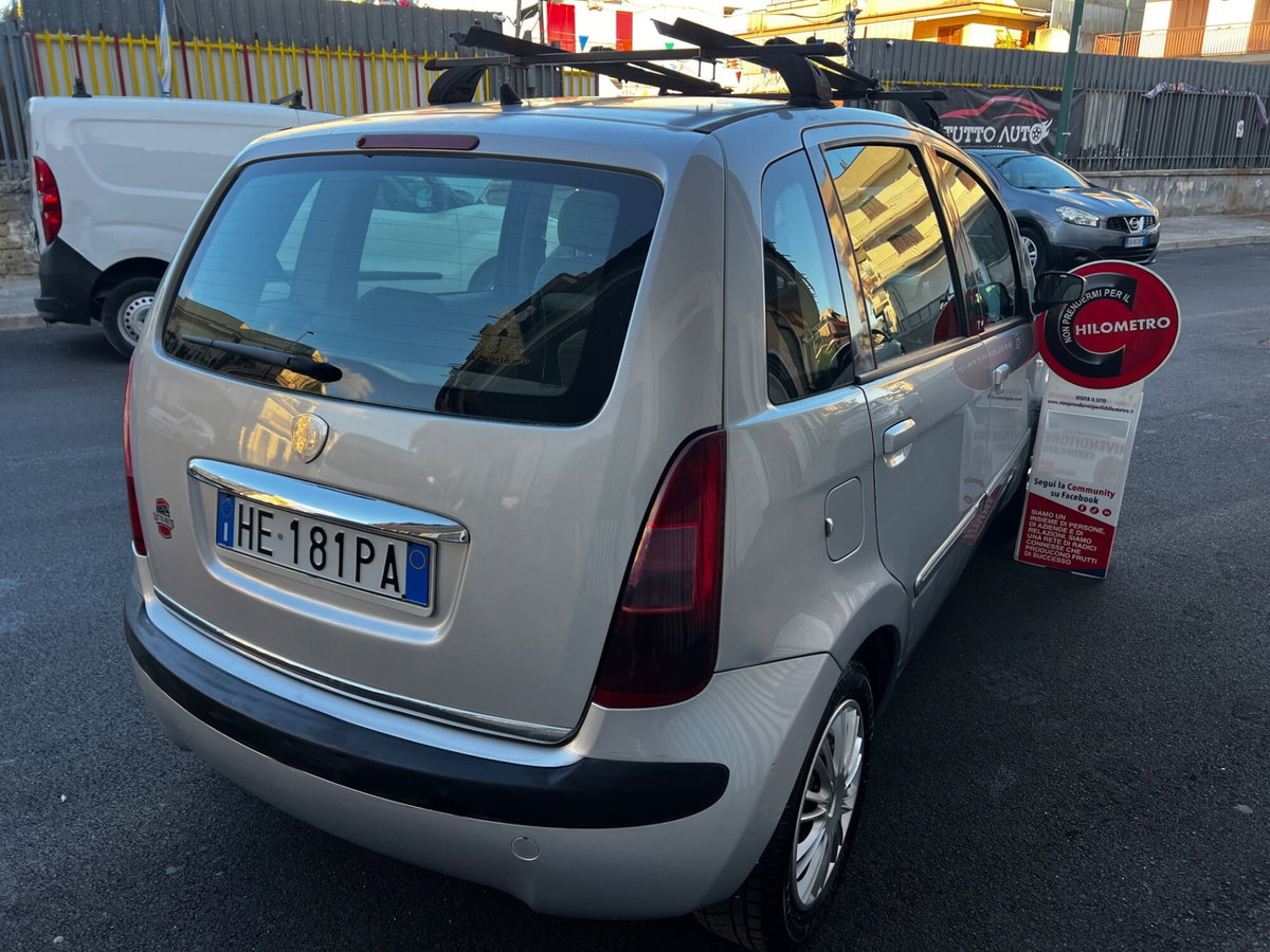 Lancia Musa 1.3 Multijet 16V 70 CV Oro (4)
