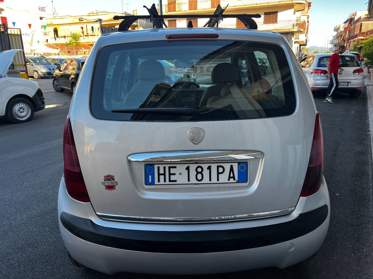 Lancia Musa 1.3 Multijet 16V 70 CV Oro (6)