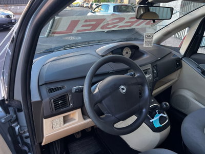 Lancia Musa 1.3 Multijet 16V 70 CV Oro (9)