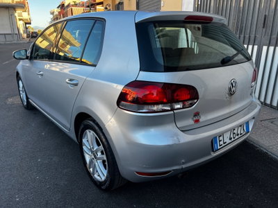 Volkswagen Golf 1.6 TDI DPF 5p. Highline (2)