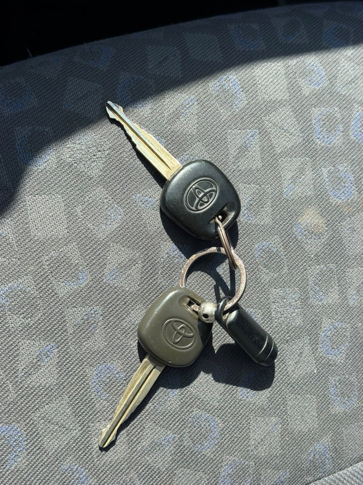 Toyota Yaris 1.3i 16V cat Luna (16)