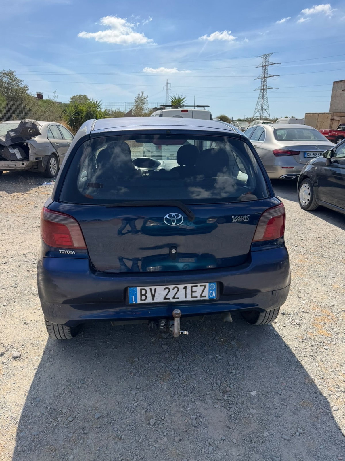 Toyota Yaris 1.3i 16V cat Luna (2)
