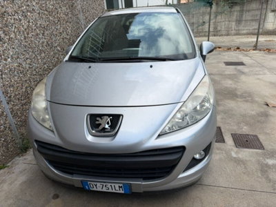 Peugeot 207 VTi 95CV 3p. X Line (2)