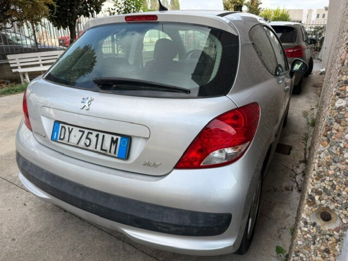 Peugeot 207 VTi 95CV 3p. X Line (6)