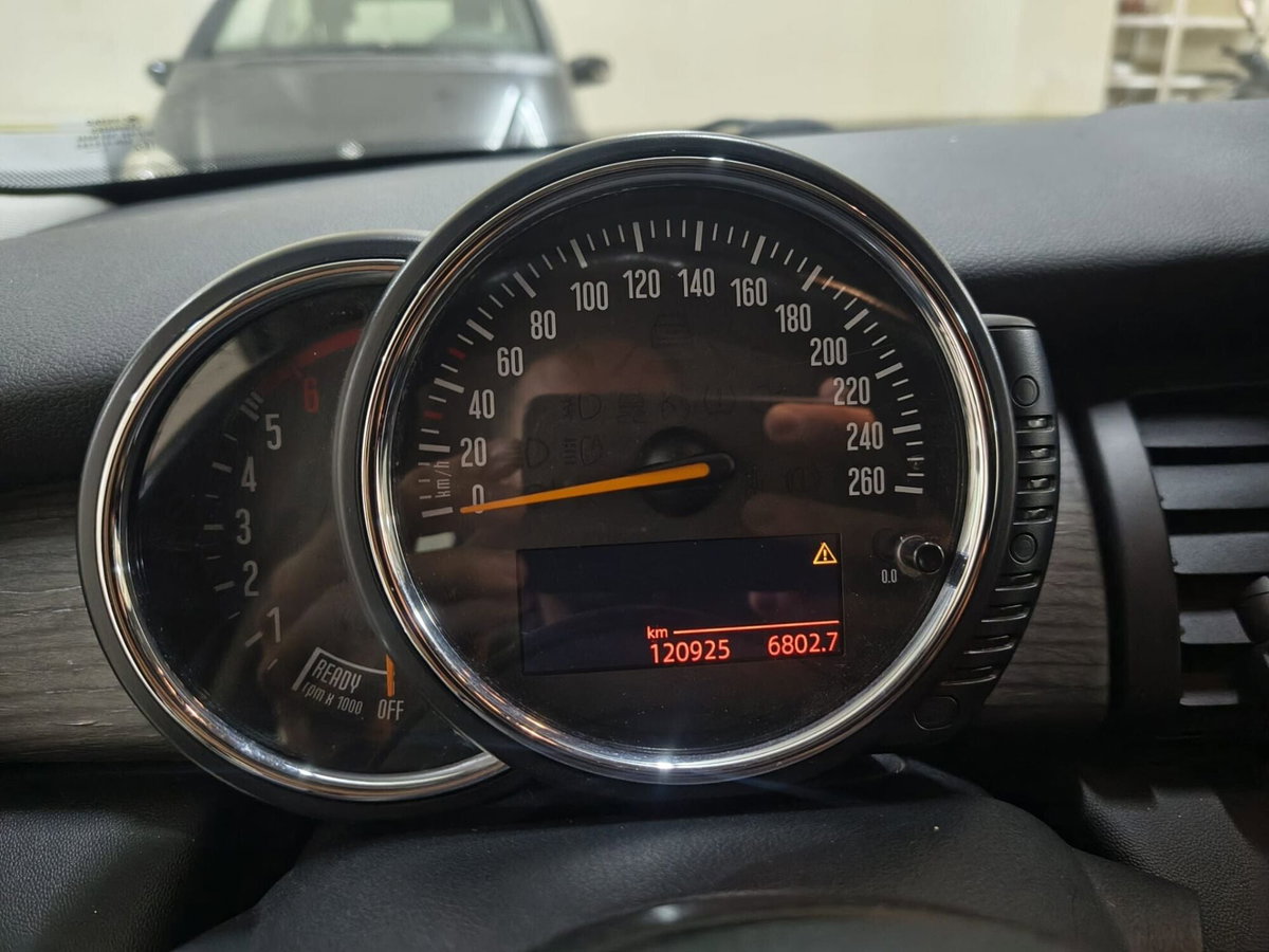 MINI Mini 1.5 Cooper D (12)