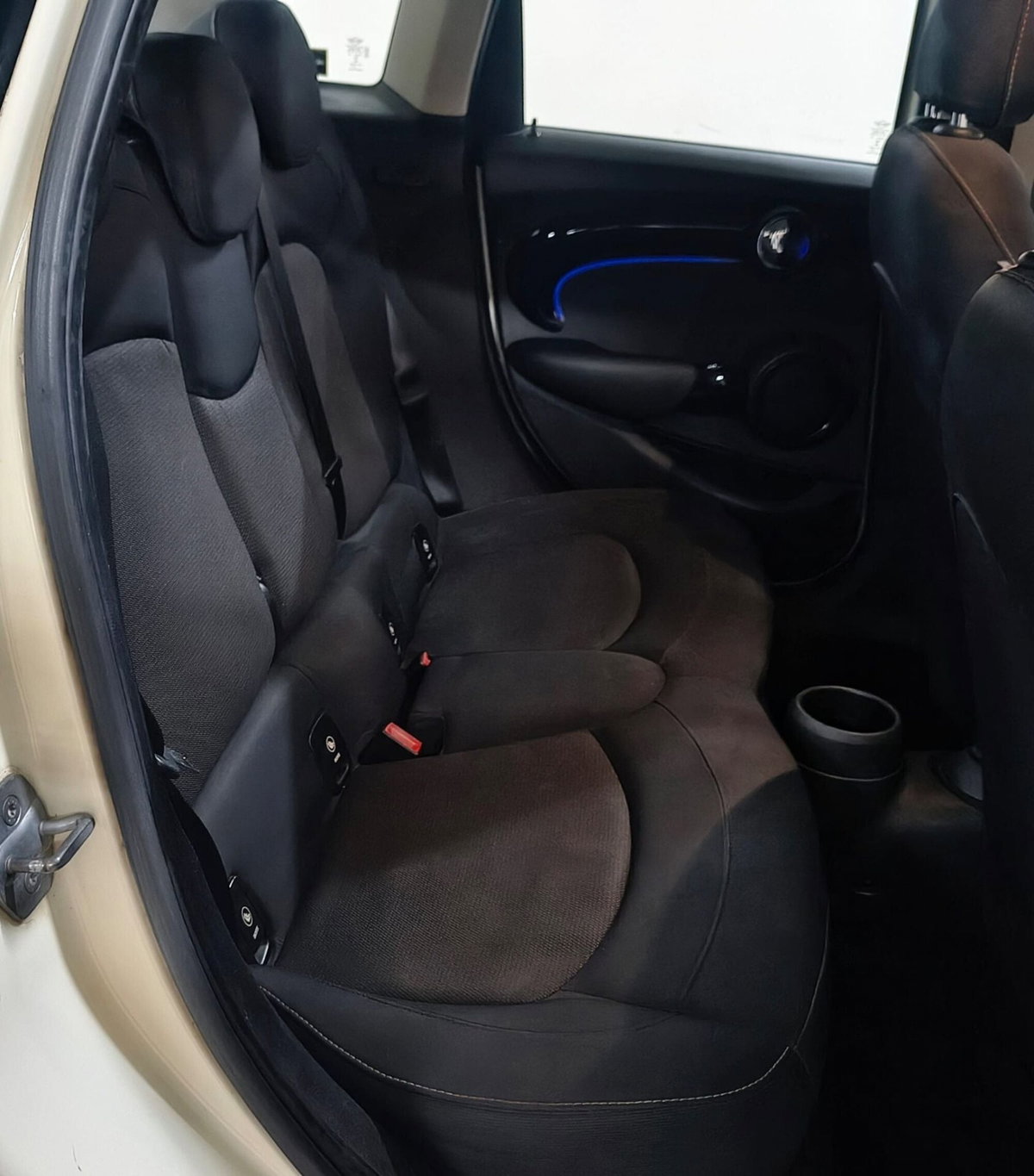 MINI Mini 1.5 Cooper D (16)