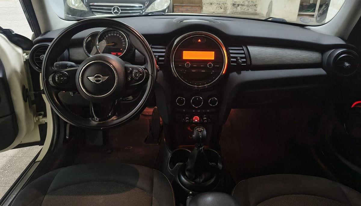 MINI Mini 1.5 Cooper D (18)