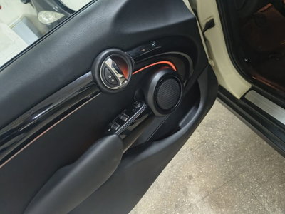 MINI Mini 1.5 Cooper D (8)