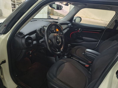 MINI Mini 1.5 Cooper D (9)
