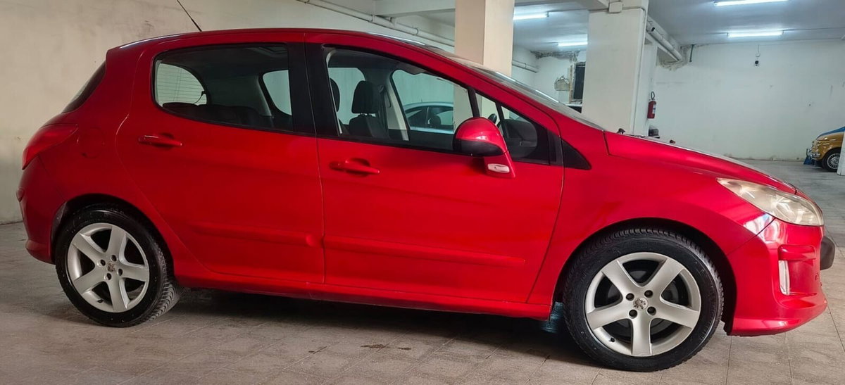 Peugeot 308 1.6 HDi 110CV 5p. Premium 