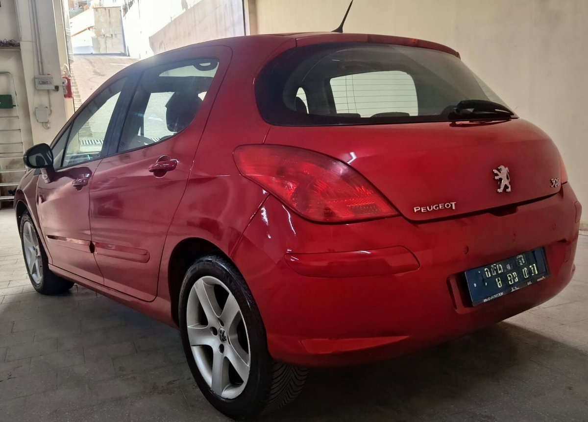 Peugeot 308 1.6 HDi 110CV 5p. Premium 